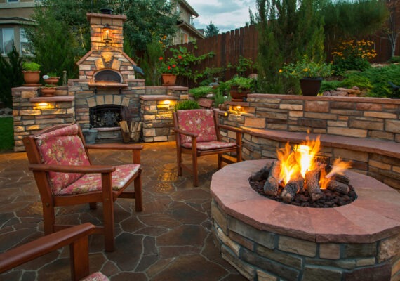 Outdoor Kitchen and Fire Features​ Mississauaga