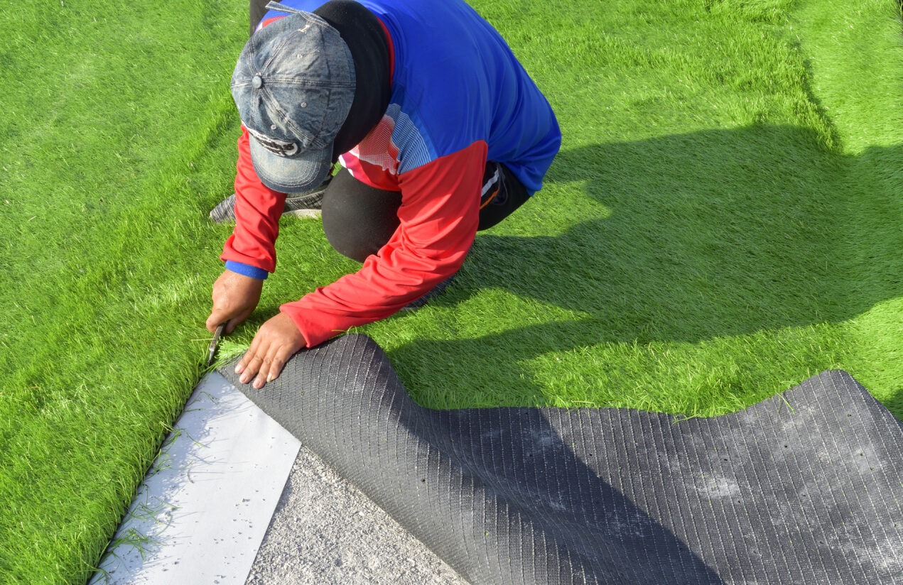 how to choose turf installer Mississauga